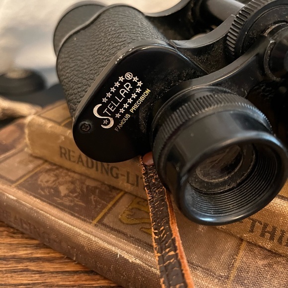 Stellar vintage binoculars with leather neck strap‎ - Picture 4 of 5